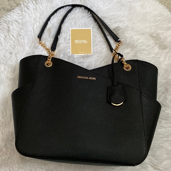 MICHAEL Michael Kors Handbags - ✨Michael Kors Jet Set Travel Bag